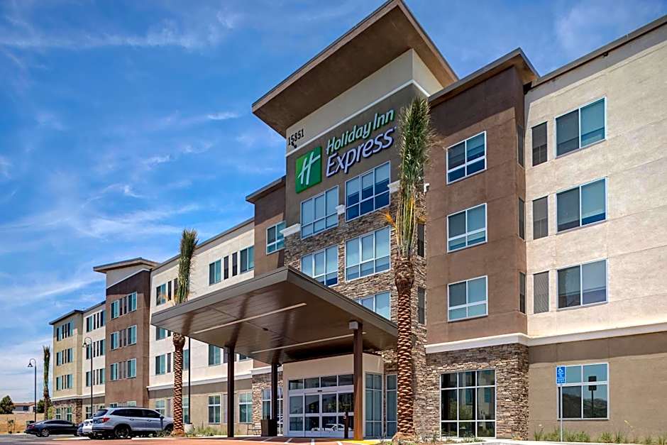 Holiday Inn Express & Suites Chino Hills, an IHG Hotel