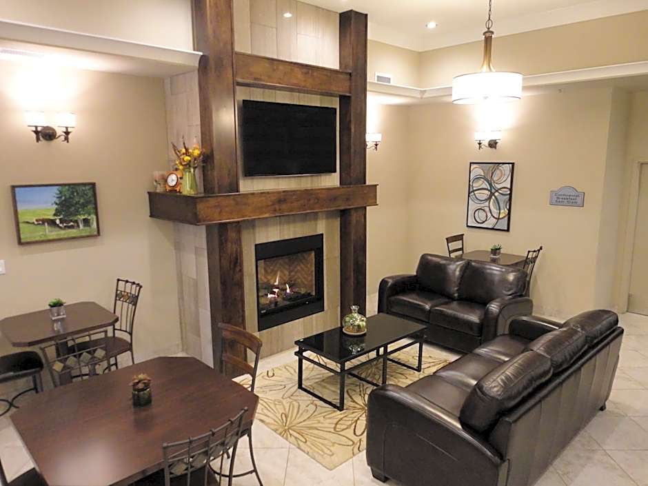 Ramada by Wyndham Emerald Park/Regina East