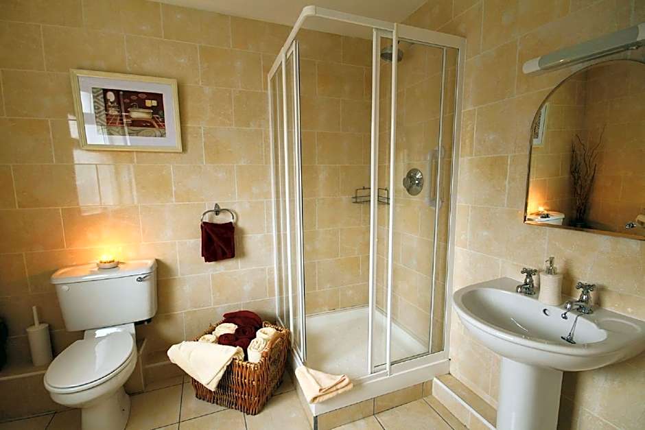 Photo 1 of 3 of Triple Room