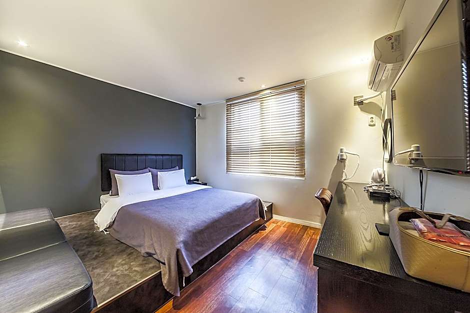 Chuncheon Urbane Hotel