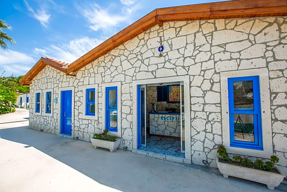 Risus Garden Marina Hotel