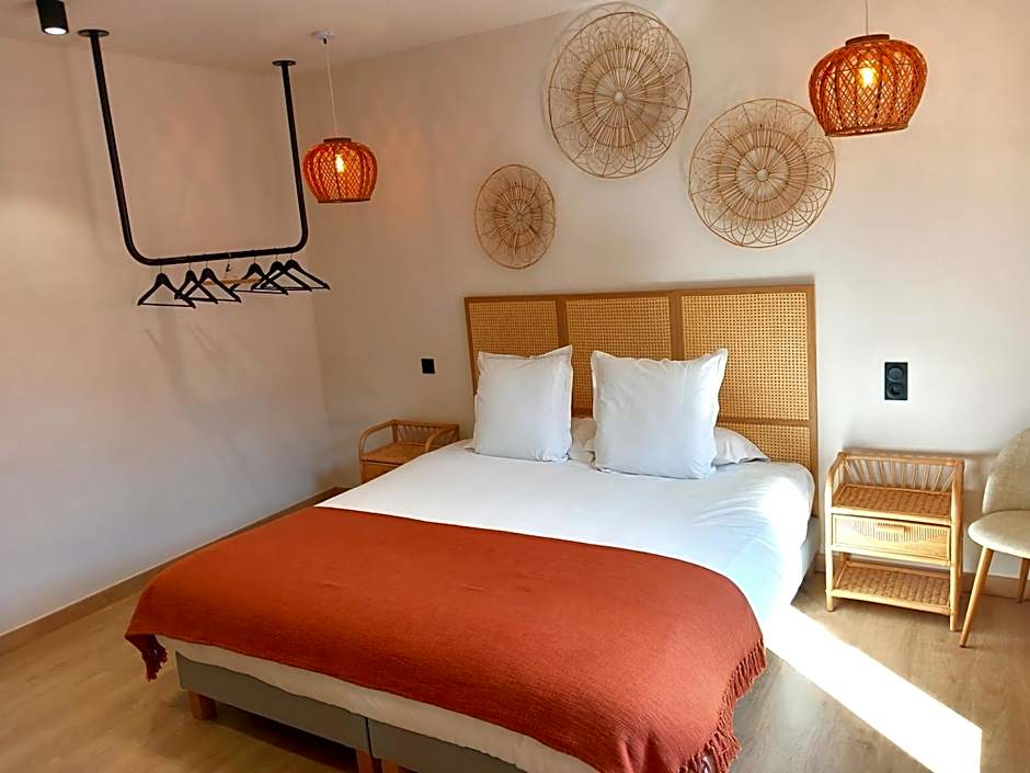 Intense Boutik-Hôtel