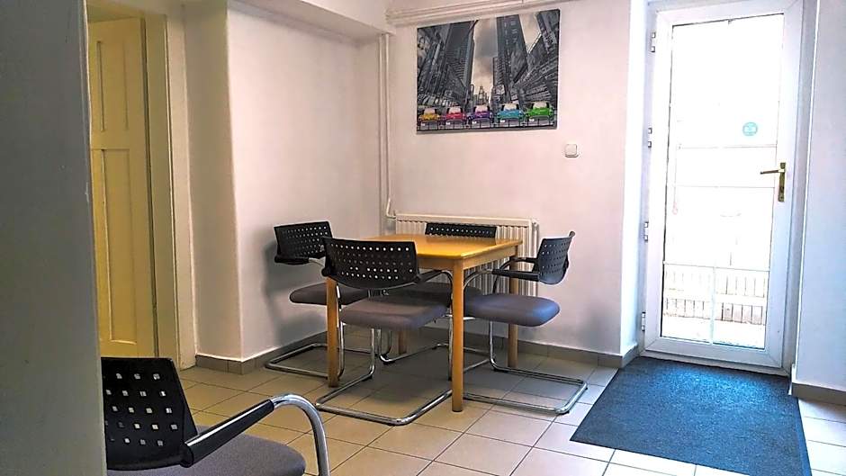 Hostel Maros