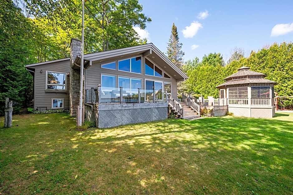 Grotto Escape Unwind at Cameron Lakehouse