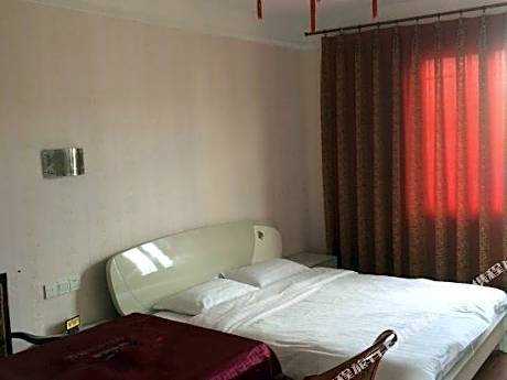 Shipei Business Hotel