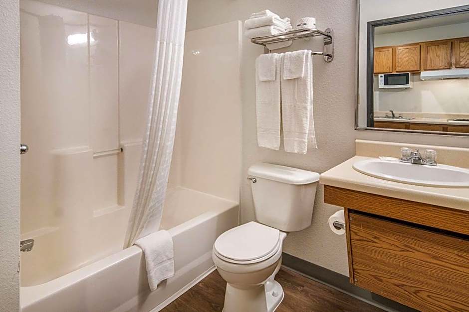 WoodSpring Suites Denton