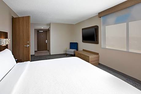 One-Bedroom Suite with River View