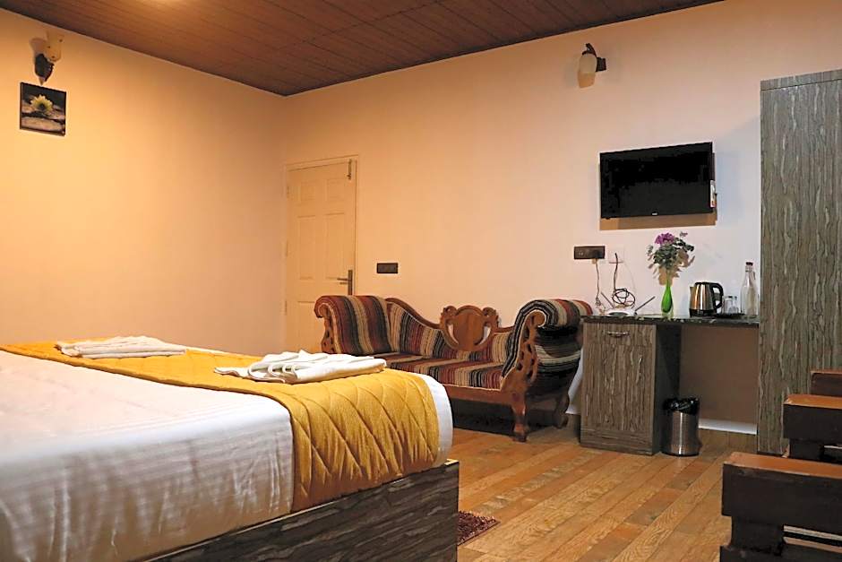 Photo 1 of 8 of Premium Suite