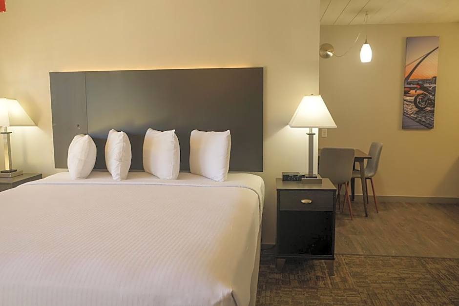 Americana Modern Hotel