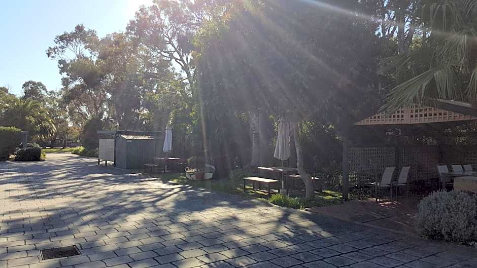 Balnarring Village Motor Inn