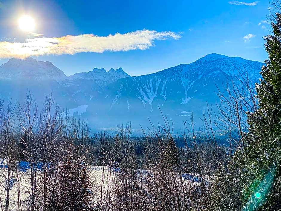 Coast Hillcrest Hotel