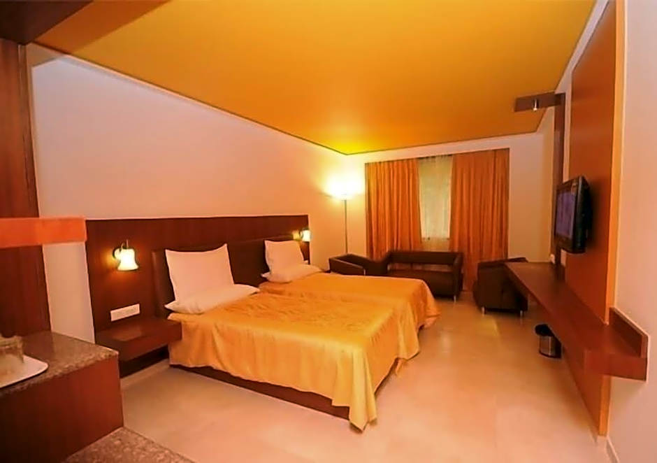 Srinivas Saffron Hotel