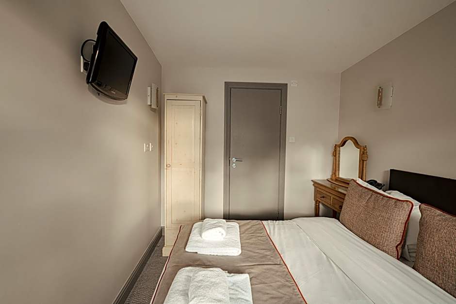 Old Mill Hotel & Lodge