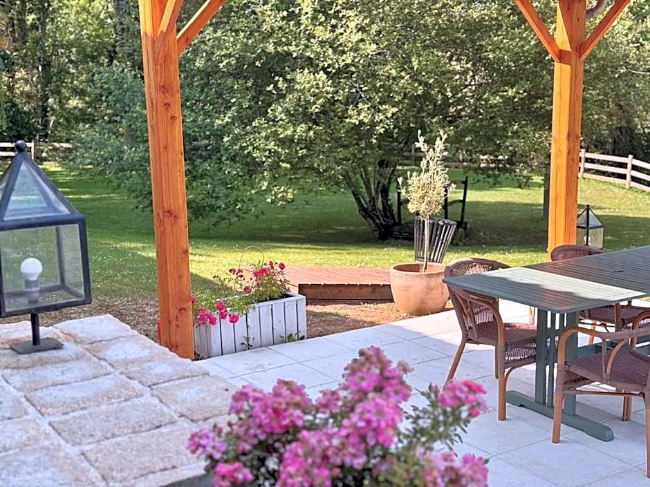 Domaine de Brise Bois - Chambres & Gîtes