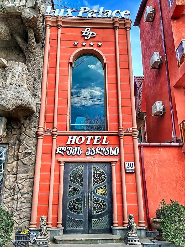 Lux Palace Hotel