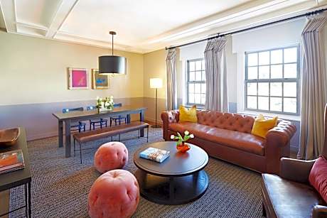 Suite, 1 Bedroom (1 King Bed)