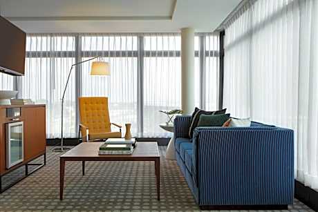 One-Bedroom King Suite with Track View