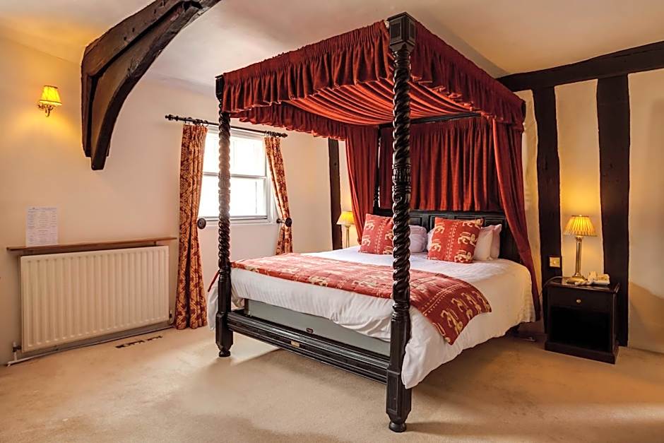 The Saracens Head Hotel