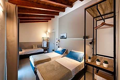 Economy Triple Room