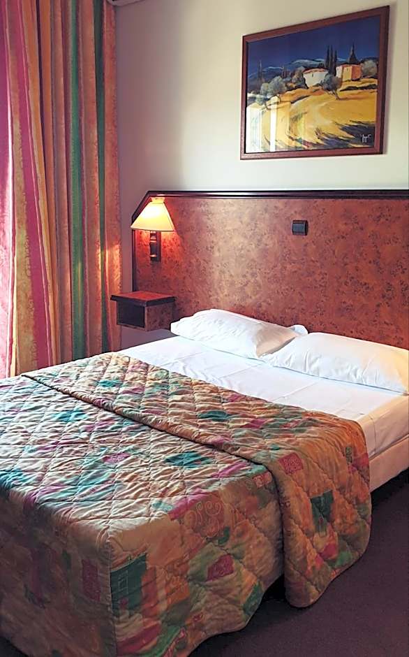 Hotel Madame Mere