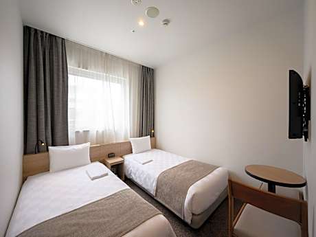 Standard Twin Room - Non-Smoking