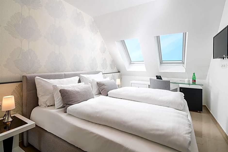 Best Western Plus Celebrity Suites