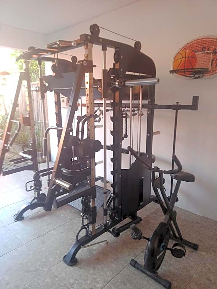 Elsies Villa - With Cook, Butler, Private Gym and Pool Table