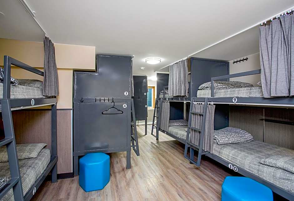 Jasper Downtown Hostel