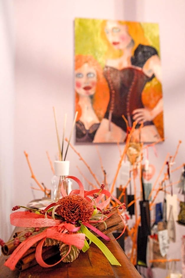 Casa Fuori Casa - 200 mt dal casello autostradale, parcheggio gratuito, garage moto