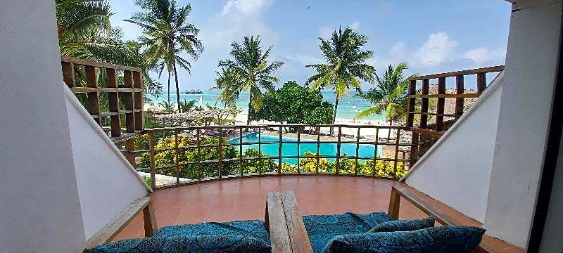 Albatross Ocean View Hotel