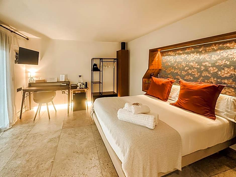 Hotel Boutique Poeta Jorge Manrique