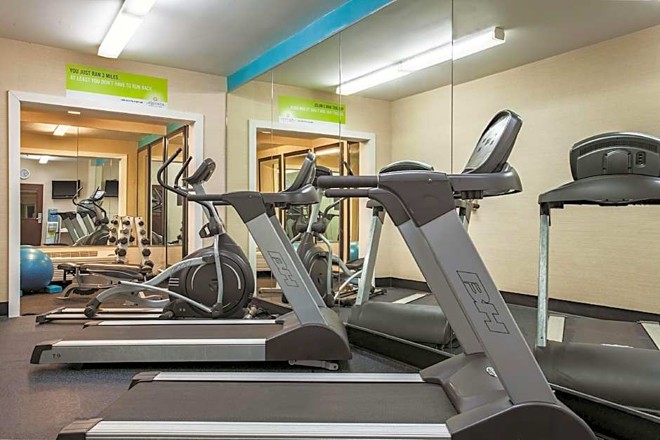 La Quinta Inn & Suites by Wyndham Manassas Battlefield – Manassas, VA