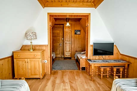 Triple Room with Mountain View