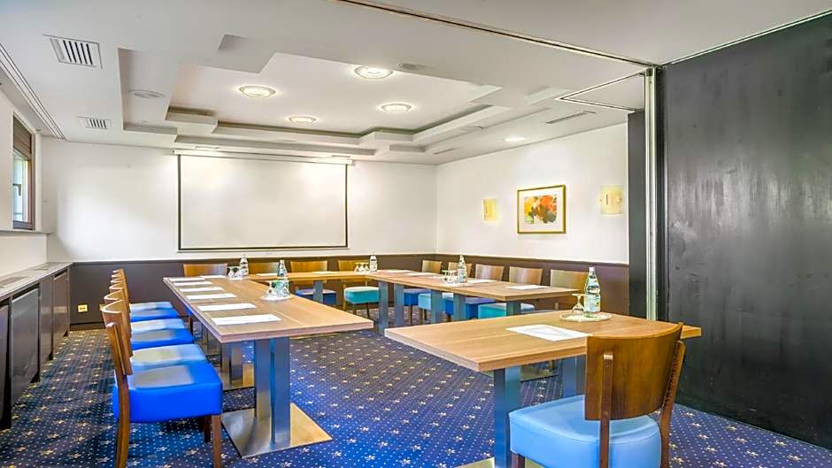 Garner Hotel Stuttgart City Centre By IHG