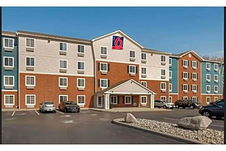 Studio 6 Extended Stay Cincinnati Sharonville OH