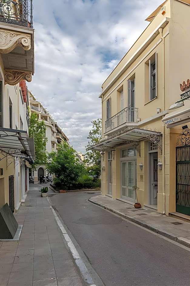 Kyria Boutique House