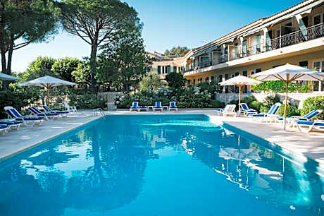 Auberge du Rédier - Logis Hôtels