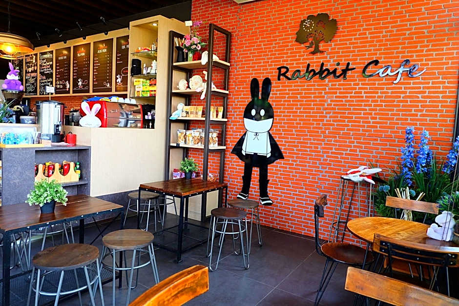 Papa's Home And Rabbit Café