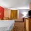Quality Inn & Suites Chesterfield Village