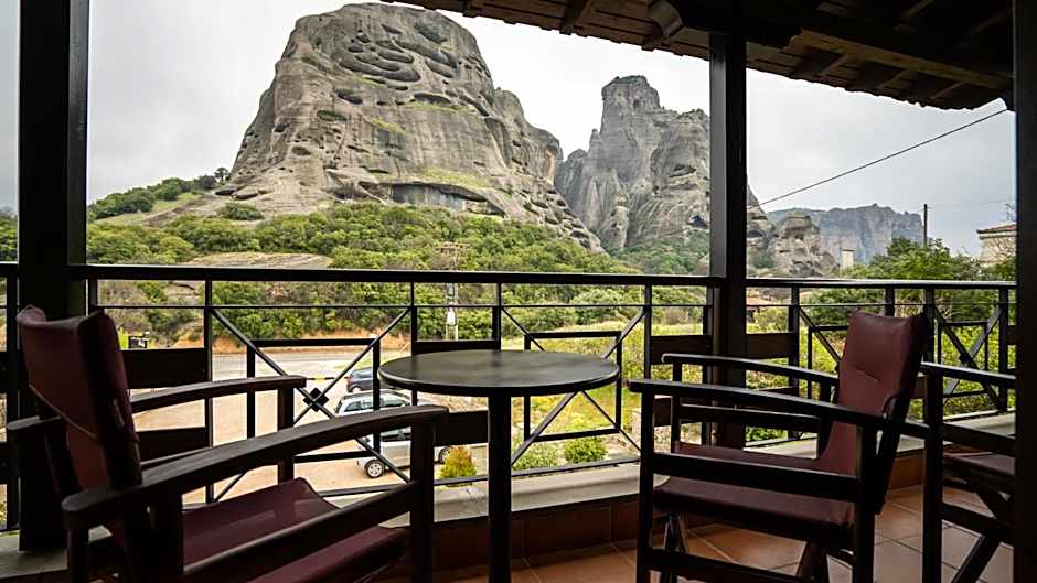 Dellas Boutique Hotel