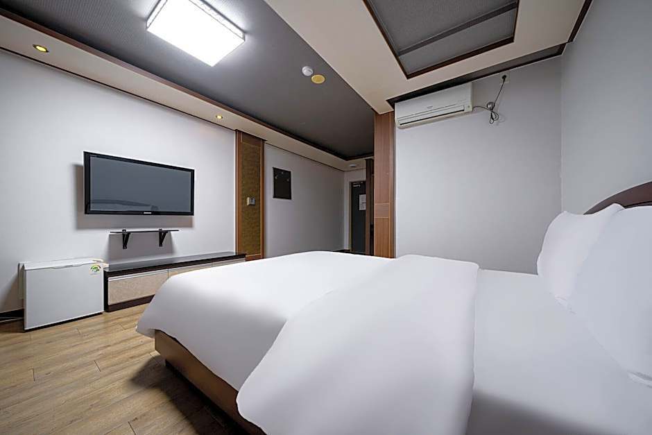A1 Hotel