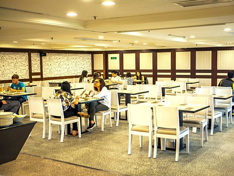 Cambridge Tainan Hotel