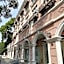 voco Guangzhou Shifu By IHG