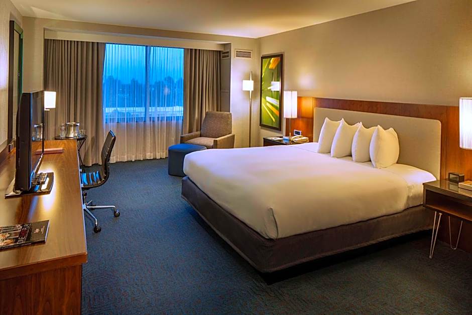 DoubleTree By Hilton Newark - Fremont