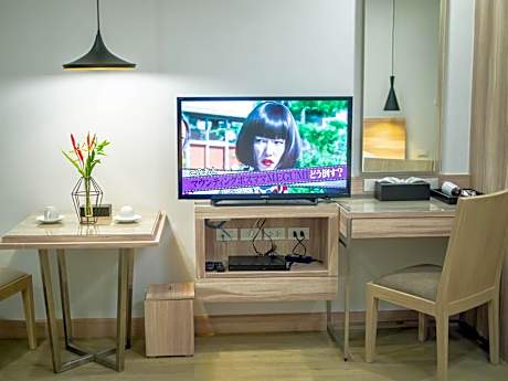 Standard Twin Studio