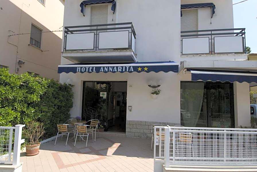 Hotel Annarita-mezza pensione plus- spiaggia inclusa