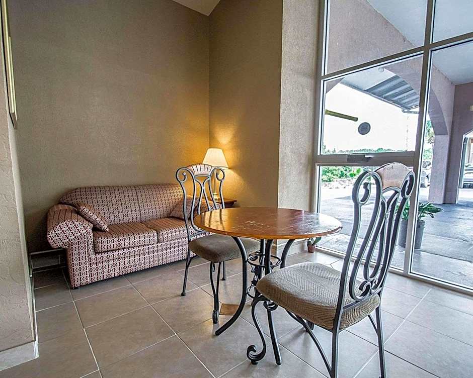 Rodeway Inn Gainesville - University Area