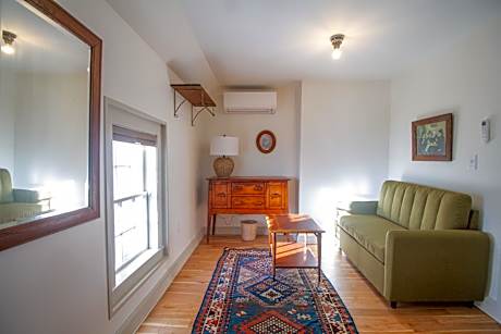 Pert House