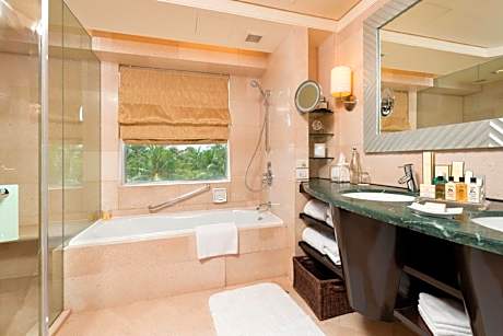 Seaside Staycation - Panorama Double Suite