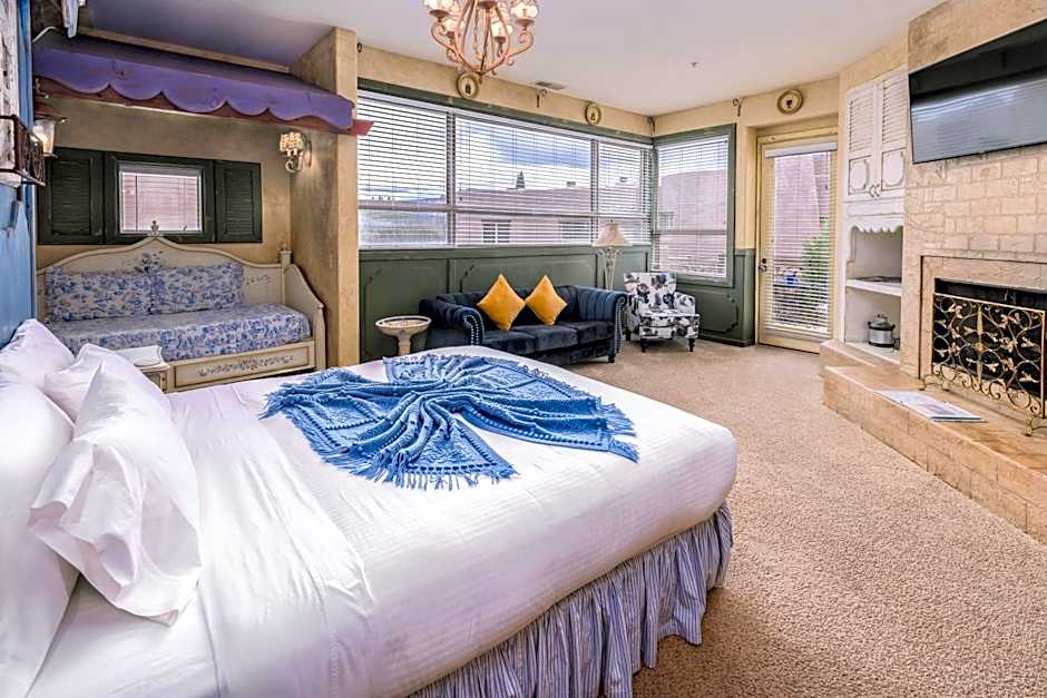 Adobe Grand Villas